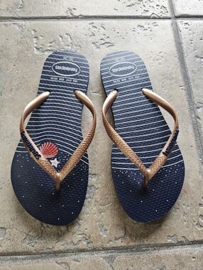 Havaianas Navy Flip Flops with Metallic Bronze Straps